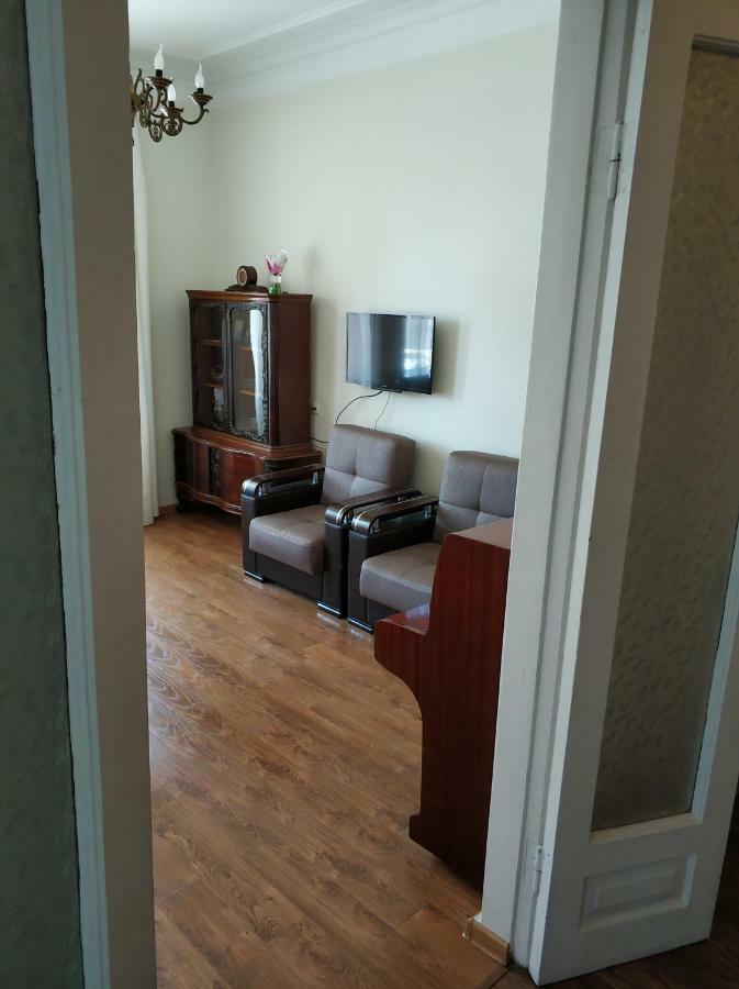 Apartment Medea บาทูมิ ภายนอก รูปภาพ
